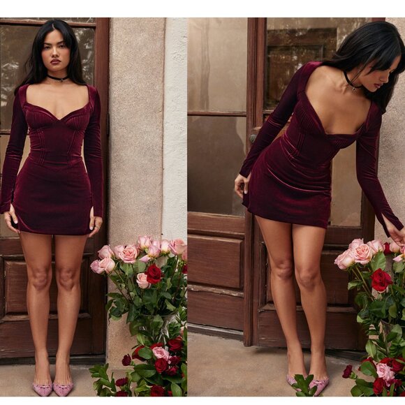 House of CB 'Veronica' Black Cherry Pin Tuck Mini‎ Dress NWT size S - Picture 1 of 14